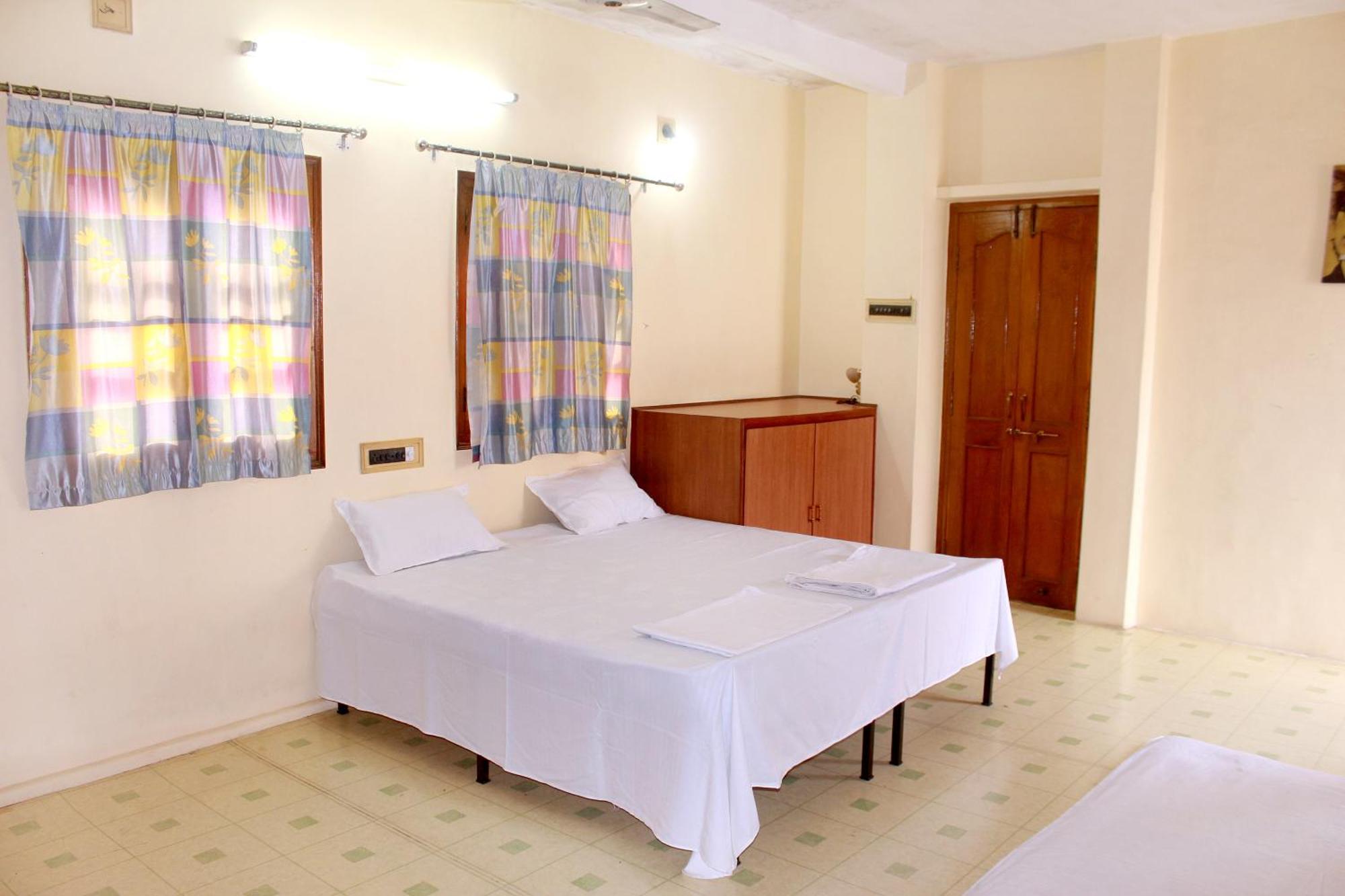 Perfect Homestay 乌贾因 外观 照片