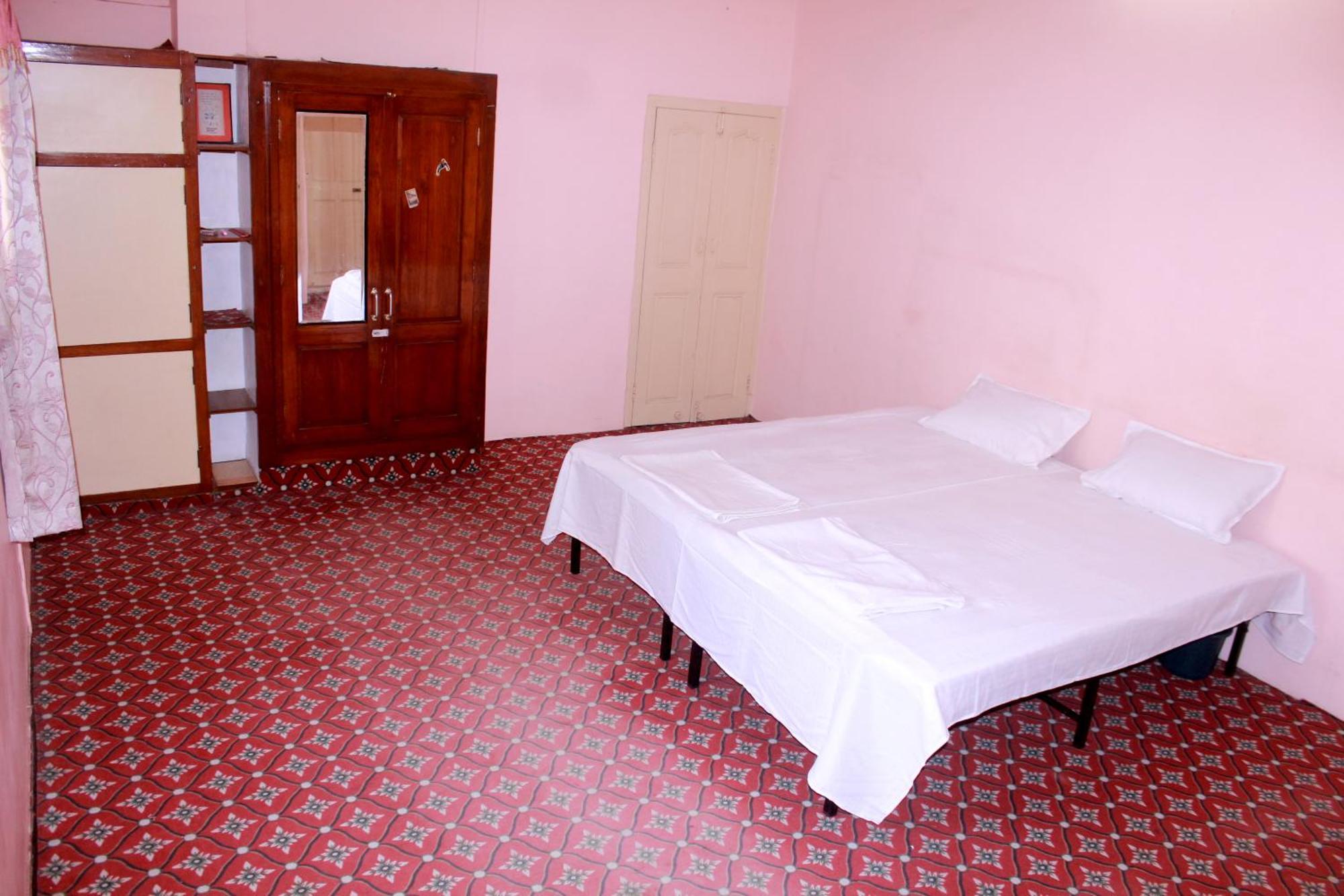 Perfect Homestay 乌贾因 外观 照片