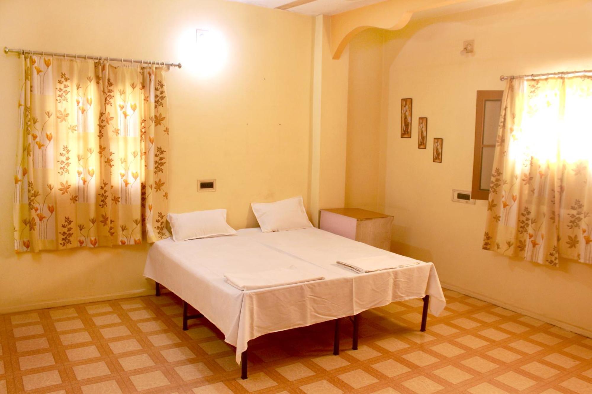 Perfect Homestay 乌贾因 外观 照片